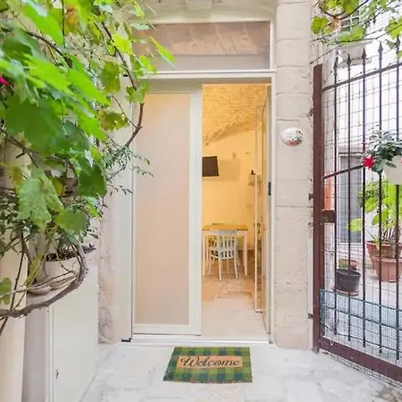 Holiday home Da Nonno Luigi Giovinazzo